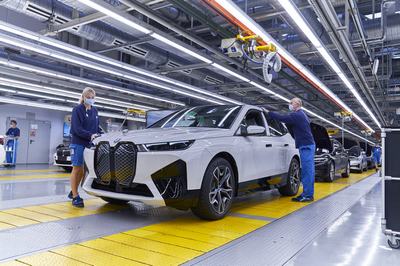 创新BMW iX已于德国丁格芬工厂正式投产,将于年内上市